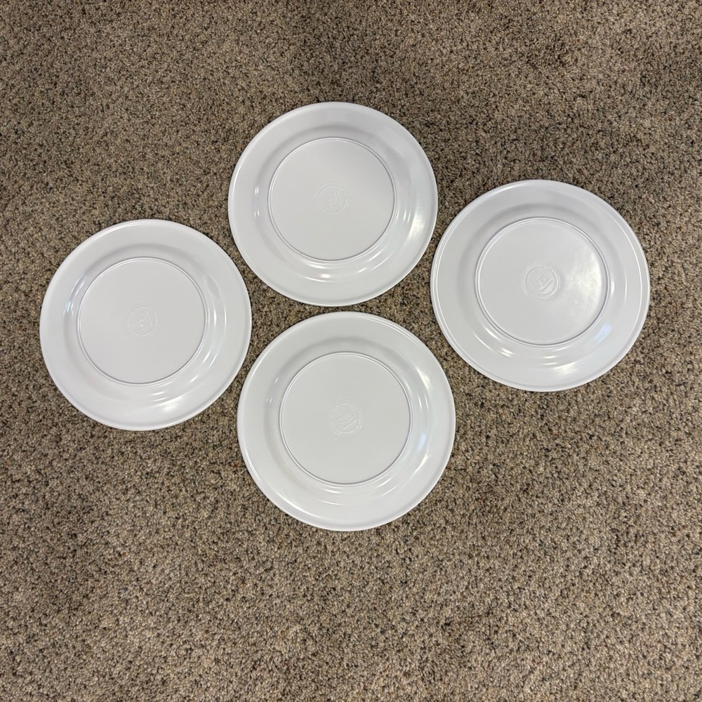 12 Piece Melamine Hibiscus Tropical Dinnerware Set Bowls. Dinner & Salad Plates - Picture 8 of 11